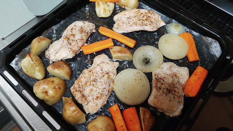 鶏むね肉と野菜のオーブン焼きの画像