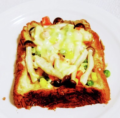 “しめじMixベジチーズバタートースト”の写真