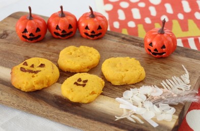 ハロウィンに！かぼちゃのしっとりクッキーの写真