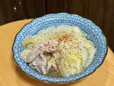 白菜と豚バラ肉の味噌煮の写真