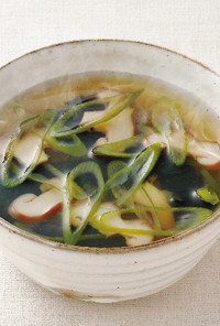 ねぎとわかめの中華スープ