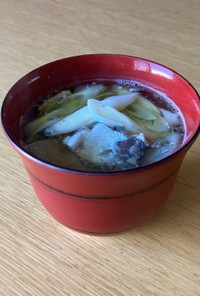 簡単レシピ☆さばとごぼうの味噌汁