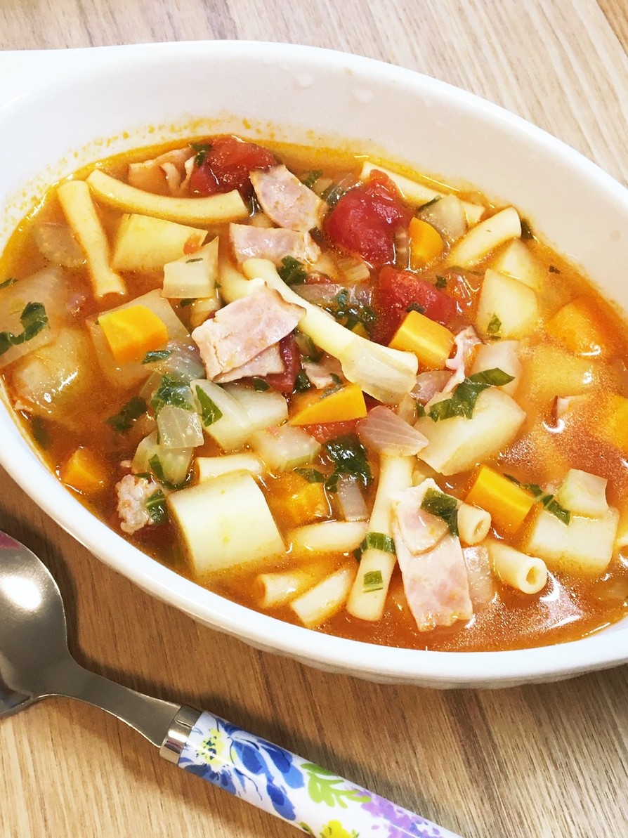 給食の「ミネストローネ」♡食べるスープの画像