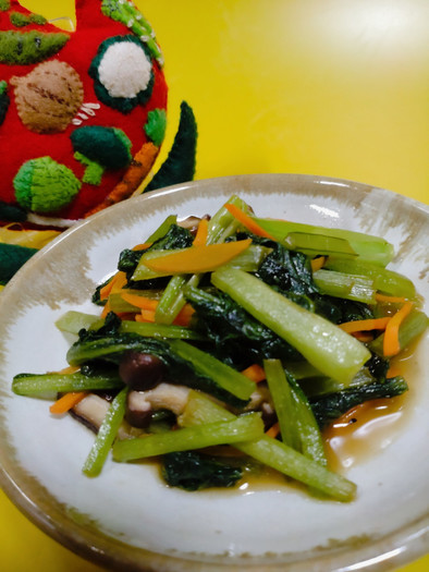 フライパンで小松菜と椎茸のおひたし　の写真