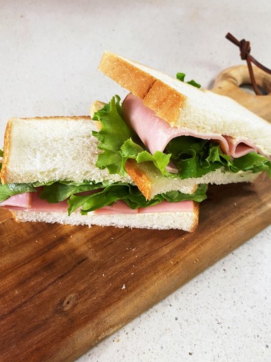5枚切り食パンでサンドイッチの写真