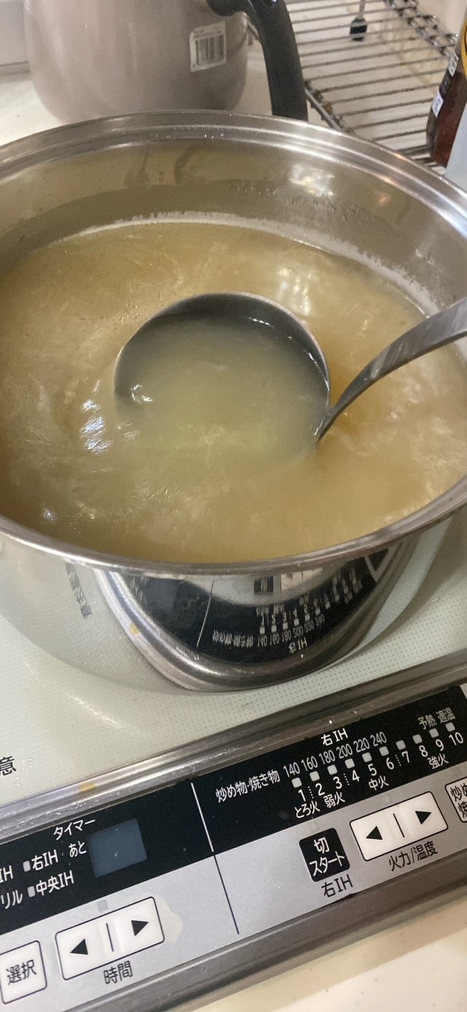 基本の煮干しとゲンコツのWラーメンスープの画像