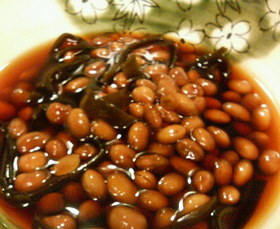 香ばしい♪炒り大豆昆布しょう油漬け