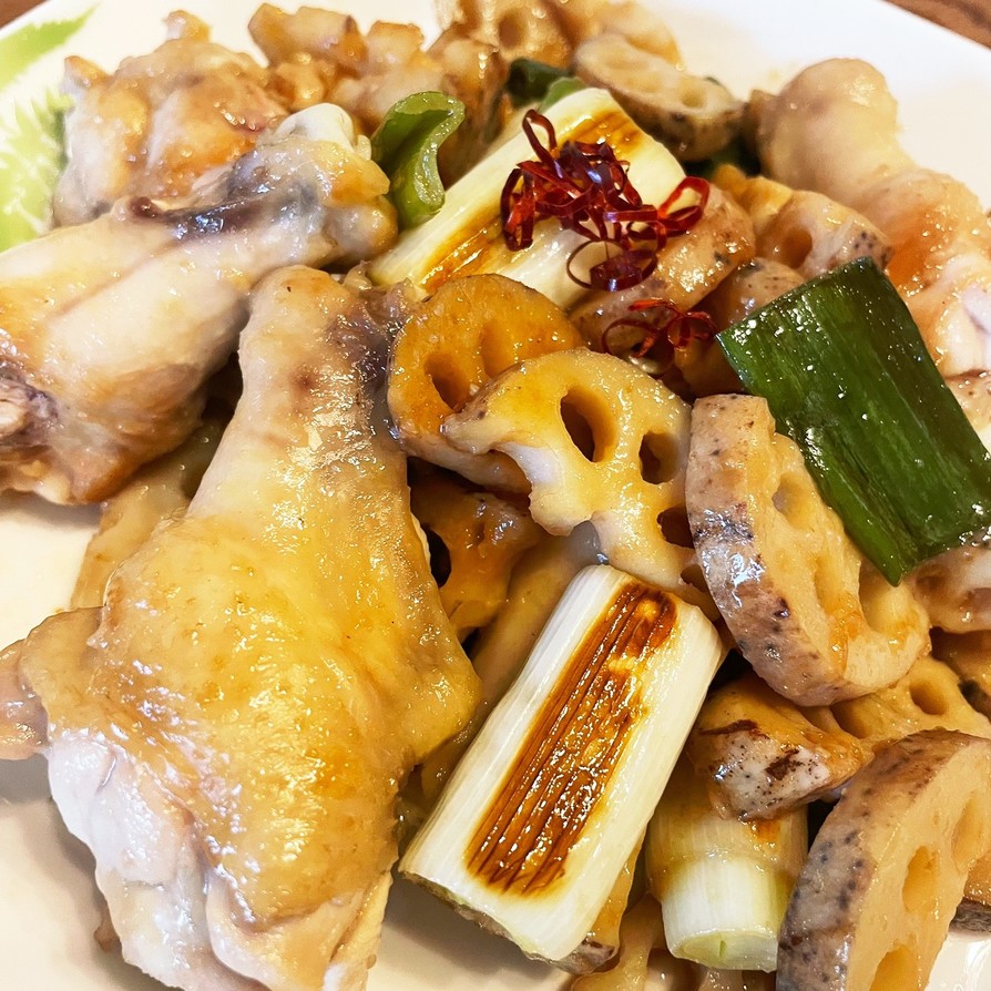 加賀れんこんと鶏手羽元の中華風照り煮の画像