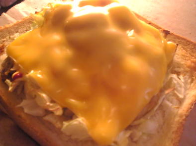 圧力鍋：鮭のアラの野菜チーズトーストの写真