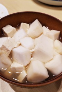 白はんぺんと木綿豆腐の味噌汁