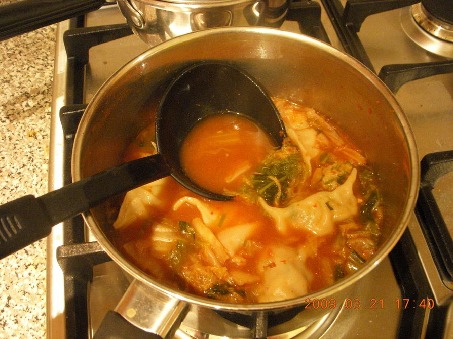 簡単！キムチ餃子スープ☆の画像