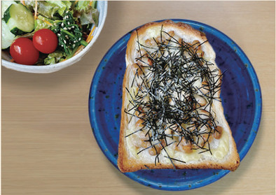 【食育通信】納豆チーズトーストの写真