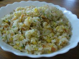 ひと工夫でぱらっと!うちの鮭チャーハン