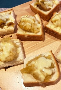 焼き芋チーズのせトースト