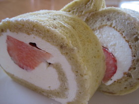 ロールケーキ〰バナナdeイチゴ〰