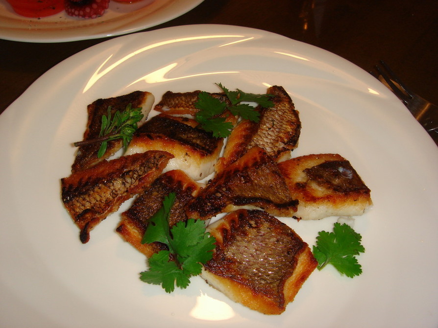 コリアンダー風味の鯛のポアレの画像