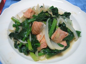 さけとほうれん草のチーズ炒め