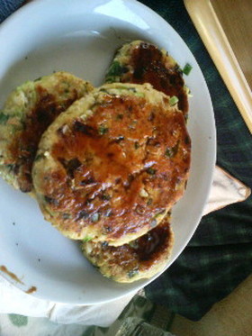 茂兵衛さんちの豆腐でハンバーグお好み焼き