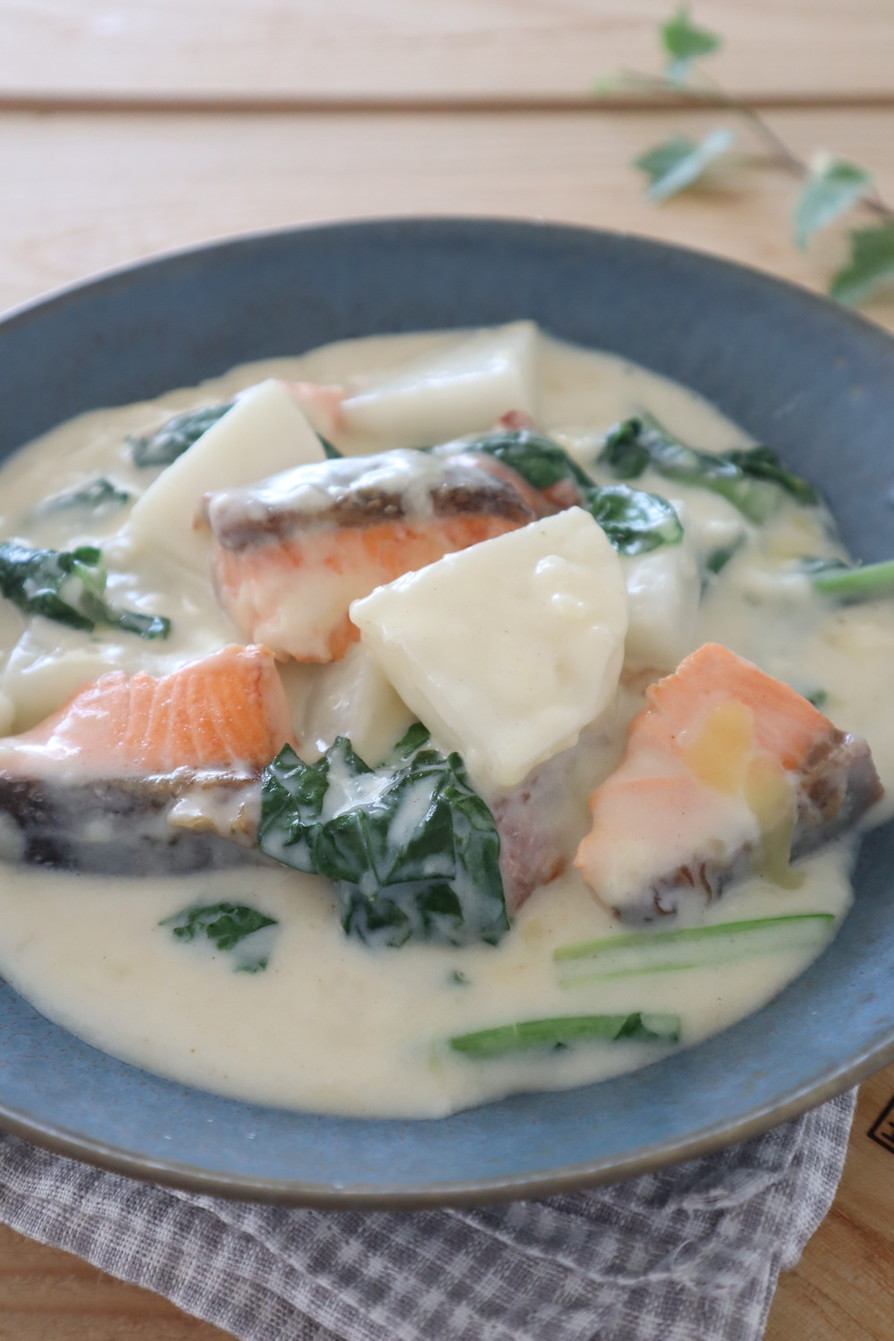 鮭とカブのチーズクリーム煮の画像