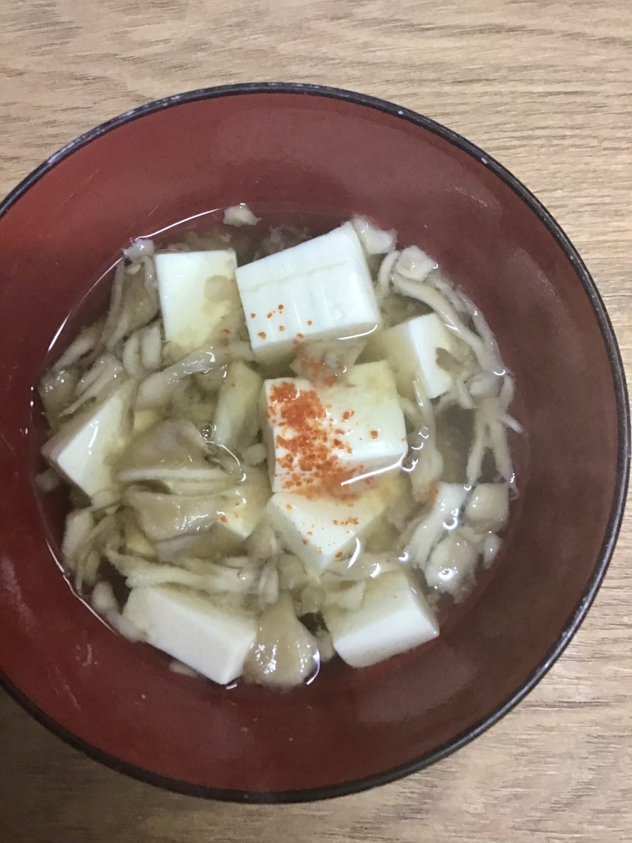 今朝の味噌汁/煎り舞茸と豆腐の画像