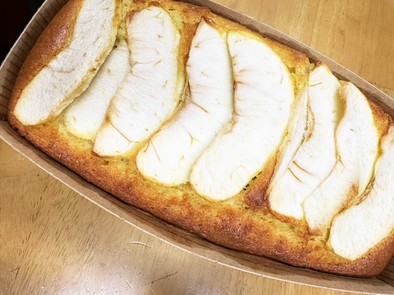 りんごの米粉パウンドケーキの写真