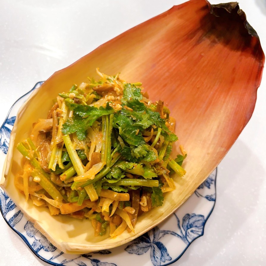 タイ料理ヤムフアプリー✽バナナの花サラダの画像