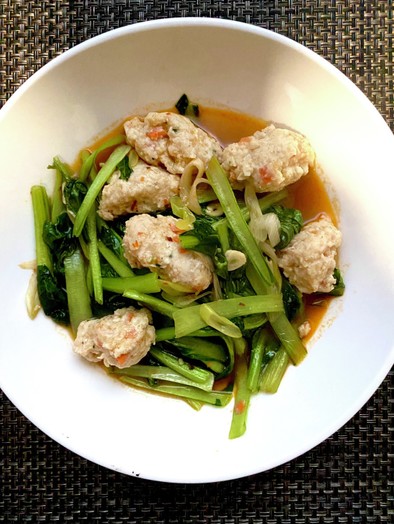 小松菜と鶏団子の海老辣醬炒めの写真