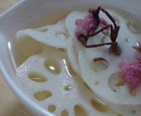 春の酢蓮☆桜塩漬けで