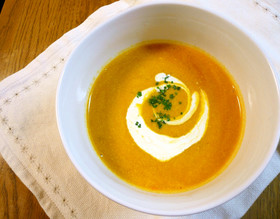 簡単でもリッチ☆かぼちゃとトマトのスープ