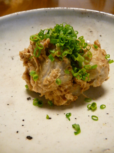 里芋の納豆ゴマ味噌和えの写真