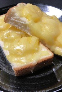 簡単甘酸っぱいパイナップルチーズトースト