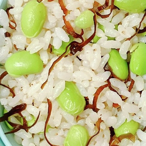 お弁当にオススメ♫枝豆塩昆布ゴマ混ぜご飯