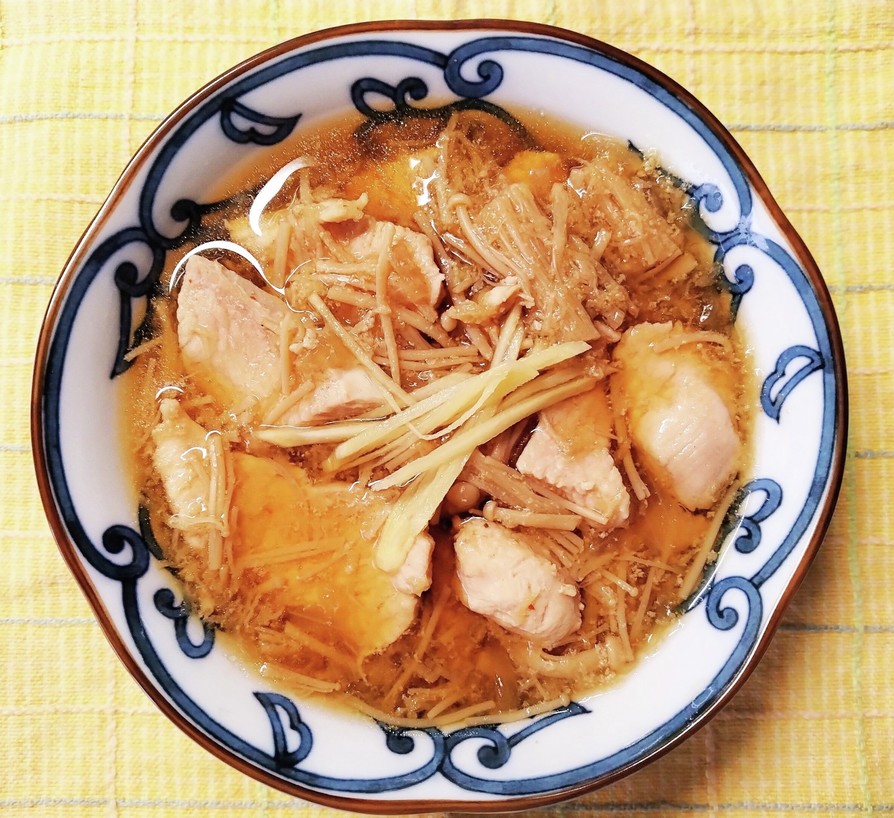 エノキと 玉ねぎ 鶏むね肉の中華スープ❀の画像