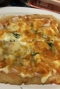 米粉×豆腐のふわふわめんたい餅チーズピザ