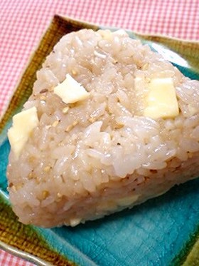 肉なし!w焼肉のタレゴマチーズおにぎり♡