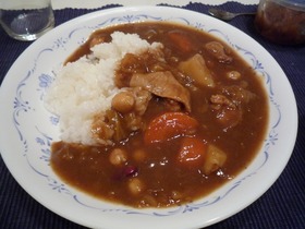 お野菜たっぷりキャベツカレー