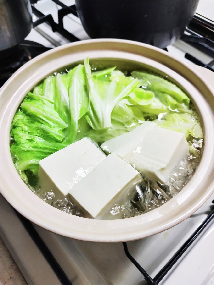 湯豆腐を卓上でカスタマイズ。タレが決め手の画像