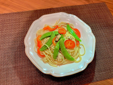 彩り野菜のボンゴレ風パスタの写真