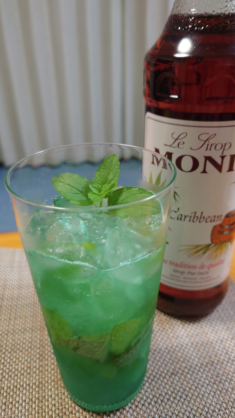 ビーストリーブラックベリー＆ベイレモネードのモクテルレシピ