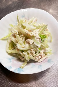 白菜の芯と鶏のささみのサラダ