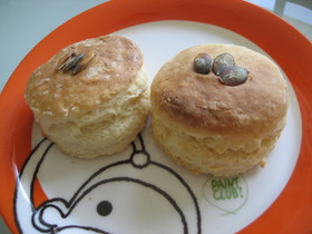 腹割れ抜群さくさくスコーン