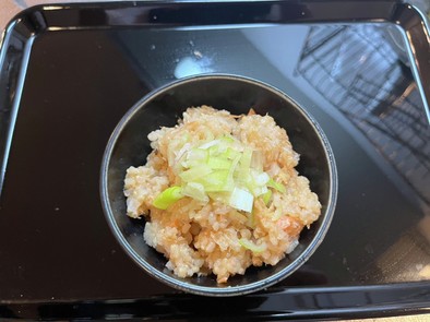 超簡単鮭ハラス玄米炊き込みご飯の写真