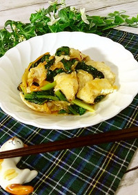 ご飯が進む！小松菜と鶏胸肉のキムチ炒め