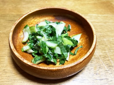 チンゲン菜のサラダの写真