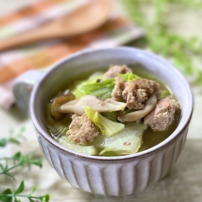 白菜と簡単肉団子のカレースープ煮の写真