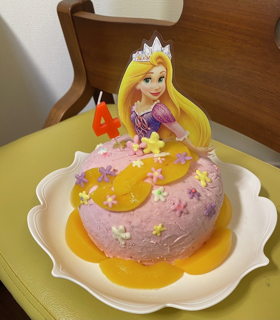 誕生日に　プリンセスアイス　ドレスケーキの画像