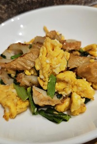 お弁当の1品に～竹輪と小松菜の炒り卵