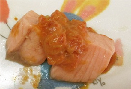 鮭のトマトソースがけ（離乳食後期）の画像