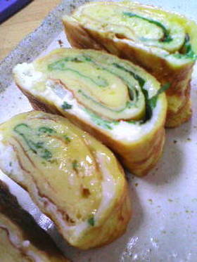 大葉をクルクル美味しい卵焼き☆