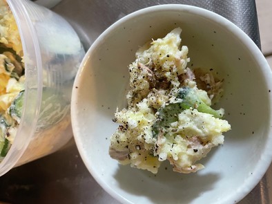超簡単！胡瓜、卵、ツナ缶のポテトサラダの写真